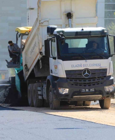 elazigda-asfalt-seferberligi-yenilikci-cozumler-ve-hizla-devam-eden-calismalar-ZYK5TJ3c.jpg