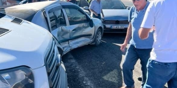 Elazığ'da Feci Zincirleme Trafik Kazası: 1 Kişi Yaralandı Elazığ’da Feci Zincirleme Trafik Kazası: 1 Kişi Yaralandı