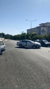 elazigda-feci-zincirleme-trafik-kazasi-1-kisi-yaralandi-z4GCH78b.jpg