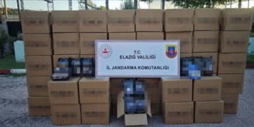elazigda-kacak-sigara-operasyonu-jandarma-ekipleri-baskin-yapti-M8OGfyLI.jpg
