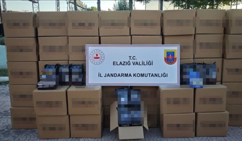 elazigda-kacak-sigara-operasyonu-jandarma-ekipleri-baskin-yapti-M8OGfyLI.jpg