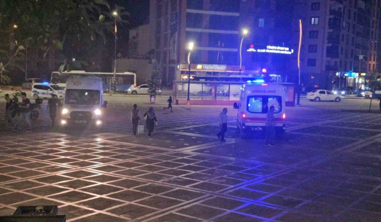 elazigda-kanli-bicakli-kavga-iki-kisi-yaralandi-5wx8qlU1.jpg