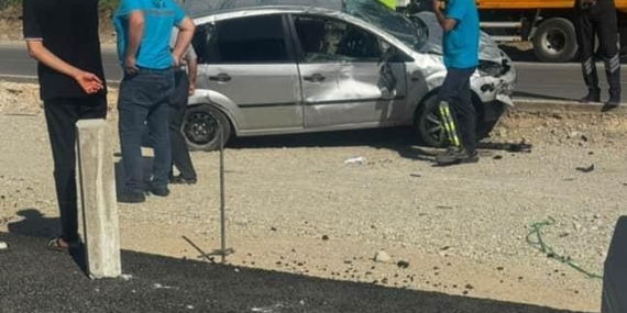 Elazığ'da Otomobil Takla Attı: 1 Kişi Yaralandı Elazığ’da Otomobil Takla Attı: 1 Kişi Yaralandı