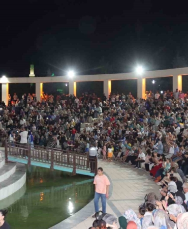 elazigda-yaz-etkinlikleri-eglencenin-doruklarina-ulasan-cosku-3QSmi3tE.jpg