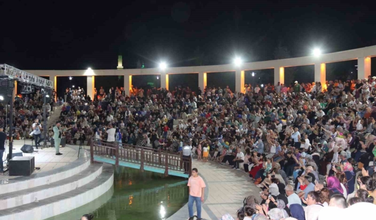 elazigda-yaz-etkinlikleri-eglencenin-doruklarina-ulasan-cosku-3QSmi3tE.jpg