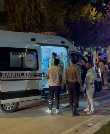 elazigda-zincirleme-trafik-kazasi-cocuklarin-da-aralarinda-bulundugu-4-yarali-WUPnQxhG.jpg