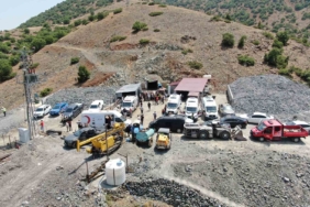 elazigdaki-gocukte-4-saatlik-calismalar-maden-ocagi-dron-ile-goruntulendi-SrvxzvEr.jpg