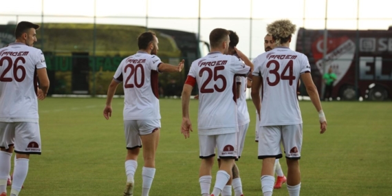 Elazığspor ile Çayelispor Hazırlık Maçı İptal Edildi: Gelişmeler! Elazığspor ile Çayelispor Hazırlık Maçı İptal Edildi: Gelişmeler!