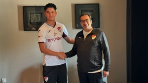 elazigspor-yasin-arda-midilic-ile-kadrosunu-guclendirdi-F2O2cg24.jpg