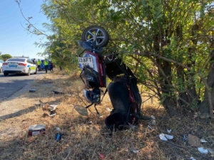 feci-kaza-arac-motosikleti-bicti-surucu-hayatini-kaybetti-LEPVTM4H.jpg