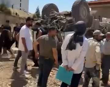 Frenleri Boşalan İş Makinesi Dehşeti: 1 Yaralı! Frenleri Boşalan İş Makinesi Dehşeti: 1 Yaralı!