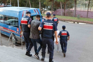 gaziantepte-4-gocmen-kacakcisi-operasyonuyla-ele-gecirildi-m8F6QtMg.jpg