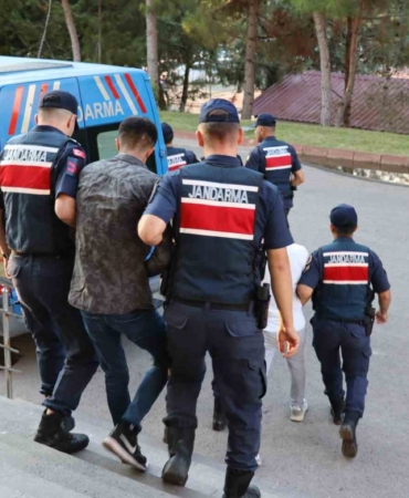 gaziantepte-4-gocmen-kacakcisi-operasyonuyla-ele-gecirildi-m8F6QtMg.jpg