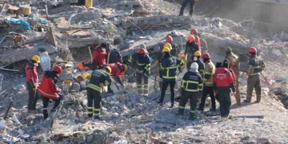 Hisami Apartmanı Davasında, Depremde 100 Kişinin Hayatını Kaybettiği Sanıklara Verilen Ceza Hukuken Geçerli Bulundu Hisami Apartmanı Davasında, Depremde 100 Kişinin Hayatını Kaybettiği Sanıklara Verilen Ceza Hukuken Geçerli Bulundu