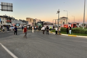 horasanda-yolcu-otobusu-ve-traktorun-carpismasi-8-kisi-yaralandi-jnJv9e13.jpg