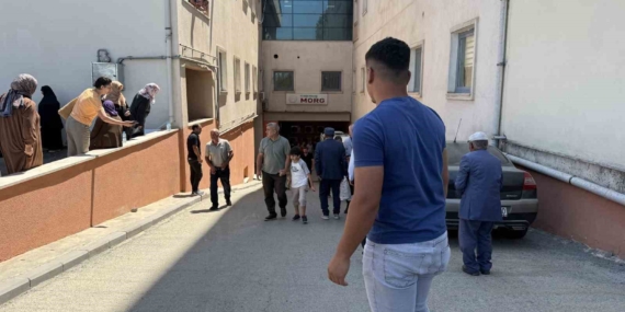 Iğdır Tuzluca'da Silahlı Saldırı: 1 Ölü, 1 Yaralı Iğdır Tuzluca’da Silahlı Saldırı: 1 Ölü, 1 Yaralı