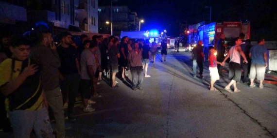 Malatya Şantiyesinde Yangın Korkusu: Mahalleli Sokaklara Döküldü Malatya Şantiyesinde Yangın Korkusu: Mahalleli Sokaklara Döküldü
