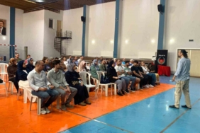 malatyada-genclik-liderleri-icin-ozel-sahne-sizin-egitimi-UXbkfksF.jpg