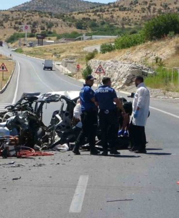 malatyada-meydana-gelen-feci-kazada-can-kaybi-2ye-cikti-aGflsykU.jpg