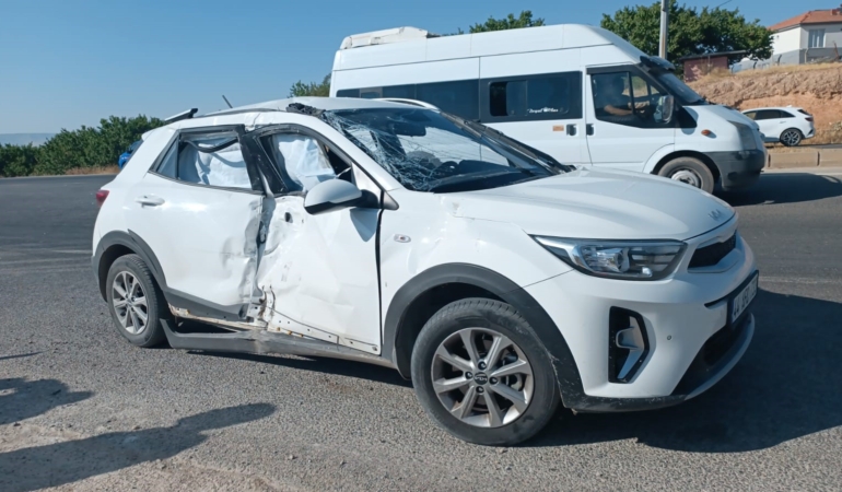 malatyada-otomobil-ve-motosiklet-kazasi-1-kisi-agir-yarali-p3q7etjn.jpg