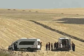 malazgirt-yolunda-meydana-gelen-kaza-1i-agir-10-yarali-pOwHMEWn.jpg