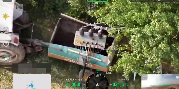 Mardin'de Dron ile Tespit edilen Kaçak Trafo: Su Tankerinde Gizlenmiş Alternatif Enerji Kaynağı Mardin’de Dron ile Tespit edilen Kaçak Trafo: Su Tankerinde Gizlenmiş Alternatif Enerji Kaynağı