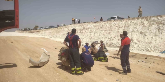 Mardin'de Feci Kaza: 1 Hayatını Kaybetti, 6 Yaralı Mardin’de Feci Kaza: 1 Hayatını Kaybetti, 6 Yaralı