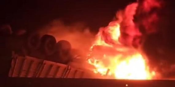 Mardin’de Tır Sürücüsünün Aracında Yangın: Trajik Kaza Sonrası Hayatını Kaybetti