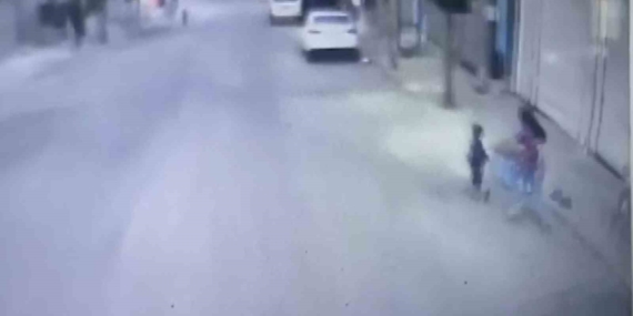 Otobüs Kazasında Hayatını Kaybeden 3 Yaşındaki Çocuk: Acı Bir Kayıp Otobüs Kazasında Hayatını Kaybeden 3 Yaşındaki Çocuk: Acı Bir Kayıp
