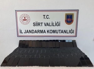 siirtte-10-milyon-lira-degerinde-kacak-cep-telefonu-operasyonu-XWvTx2N3.jpg