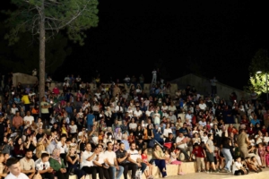siirtte-halk-konseri-cosku-dolu-bir-gece-ROjMyO5D.jpg
