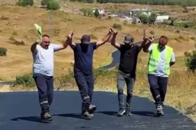 sosyal-medyada-trend-olan-halayli-calisma-neden-bu-kadar-ilgi-cekti-JiuDtBeh.jpg