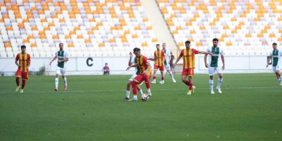 TFF 2. Lig'de Şok Sonuç: Yeni Malatyaspor 0 - Bursaspor 8 TFF 2. Lig’de Şok Sonuç: Yeni Malatyaspor 0 – Bursaspor 8