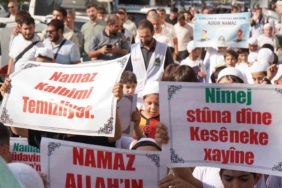 vanda-cocuklarin-namaz-temali-yuruyusu-gelecegin-sesi-HMmAIJ5E.jpg