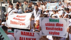 vanda-cocuklarin-namaz-temali-yuruyusu-gelecegin-sesi-HMmAIJ5E.jpg