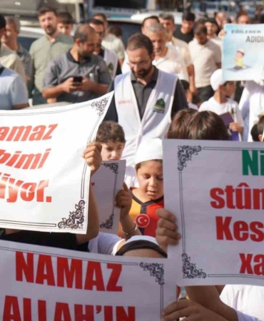 vanda-cocuklarin-namaz-temali-yuruyusu-gelecegin-sesi-HMmAIJ5E.jpg