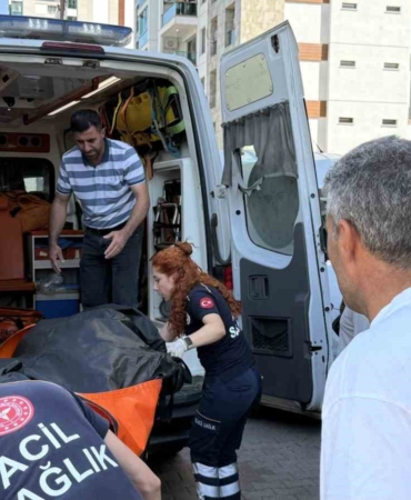 yeni-goreve-baslayan-bina-gorevlisi-elektrik-carpmasi-sonucu-hayatini-kaybetti-e2A57I97.jpg