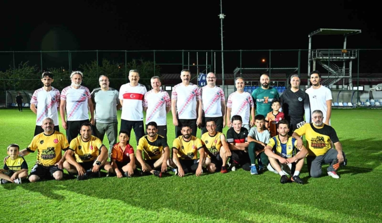 yesil-sahada-renklerin-bulusmasi-bir-futbol-hikayesi-qXOlJI5d.jpg