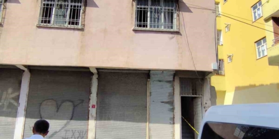 4 Gün Aradan Sonra Kayıp Adamın Evi Üzerinde Gizem Perdesi Aralandı 4 Gün Aradan Sonra Kayıp Adamın Evi Üzerinde Gizem Perdesi Aralandı