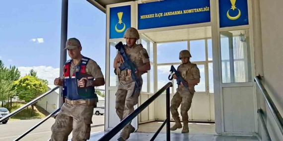 Ağrı Jandarması'ndan Çığır Açan Yenilik: 112 İhbarları Anlık Olarak Alınacak Ağrı Jandarması’ndan Çığır Açan Yenilik: 112 İhbarları Anlık Olarak Alınacak