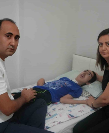 bademcik-ameliyati-sonrasi-hayatinin-degistigini-anlayan-kucuk-huseyinin-ailesinin-duygusal-aciklamasi-DZLrviwW.jpg