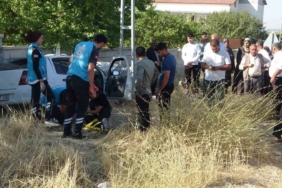 bahce-duvarina-carpan-aracta-anne-ve-3-cocugu-yaralandi-lfE1YM8Q.jpg