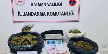 batmanda-63-kilogram-esrar-operasyonu-uyusturucular-ele-gecirildi-mZjgJIgK.jpg