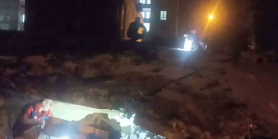 Batman'da İki Katlı Bina Yerle Yeksan Oldu Batman’da İki Katlı Bina Yerle Yeksan Oldu