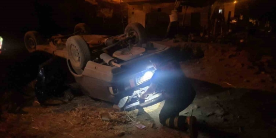 Batman'da Otomobilin Şarampole Yuvarlanması: 1 Kişi Yaralandı Batman’da Otomobilin Şarampole Yuvarlanması: 1 Kişi Yaralandı
