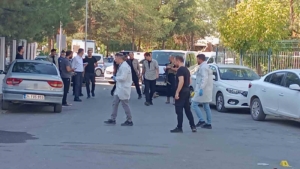 batmanda-silahlarin-konustugu-kavga-olayin-detaylari-bCJQvrh3.jpg