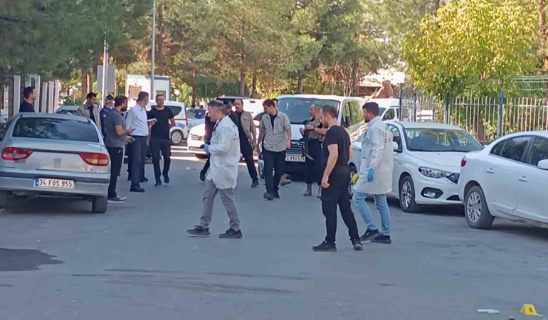 batmanda-silahlarin-konustugu-kavga-olayin-detaylari-bCJQvrh3.jpg
