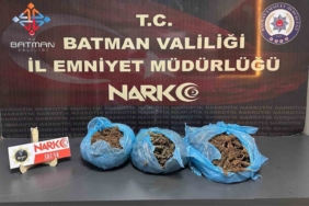 Batman'da Uyuşturucu Baskınında Durdurulan Araçta Şok Bulgu! batmanda-uyusturucu-baskininda-durdurulan-aracta-sok-bulgu-VBN2Hx1K.jpg