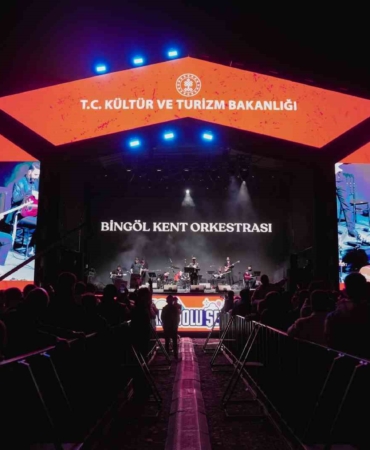 bingolde-turkulerle-renklendiren-bir-anadolu-senligi-fVCCxUYS.jpg