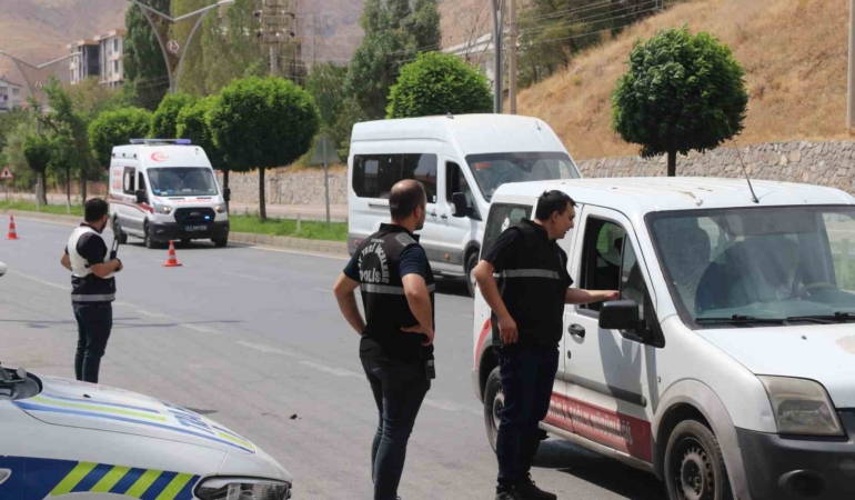 bitliste-saskinlik-yaratan-uygulama-8-bin-375-kisinin-gbt-kaydi-kontrol-edildi-JsprfbqU.jpg